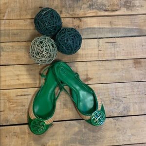 Tory burch woven straws sandals